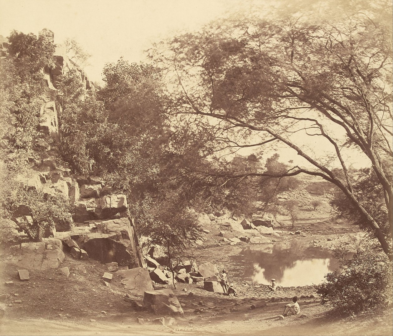 Vue gauche de la batterie du nid de corbeaux - Felice Beato