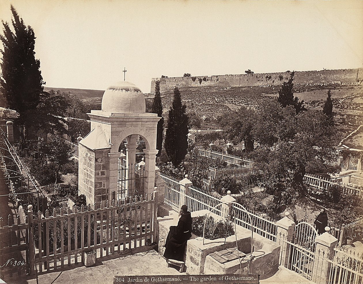 Vue du jardin de Gethsémani ou du verger des Oliviers, où, selon la tradition, le Christ a passé les derniers jours de sa vie - Félix Bonfils
