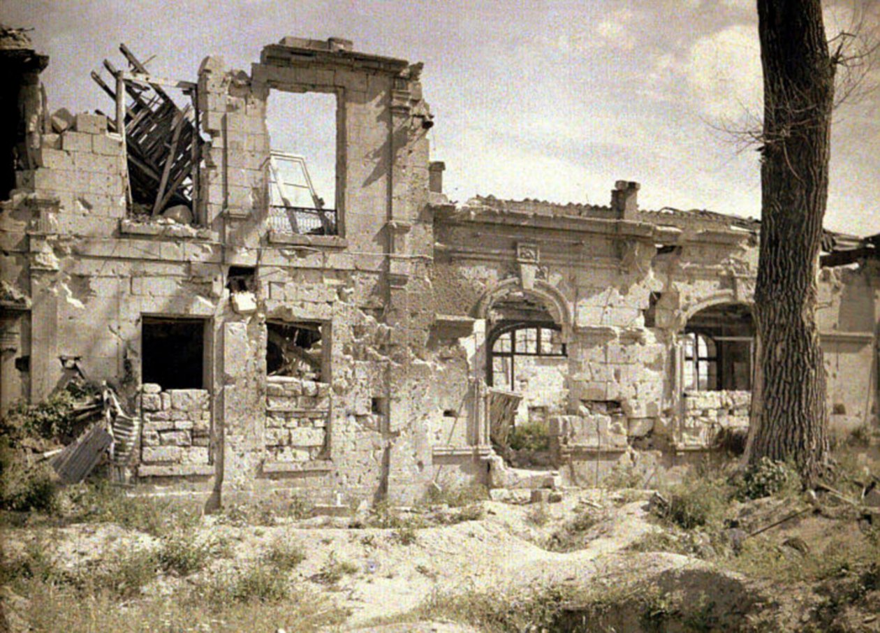 Ruines du Château Saint-Paul, Crouy, Soissons, Aisne, France, 1917 - Fernand Cuville