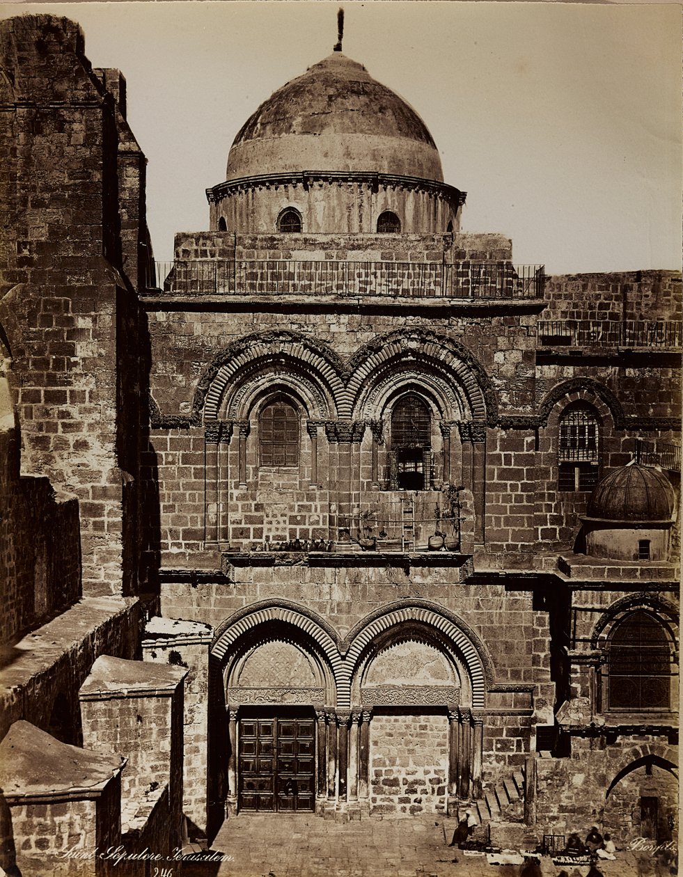 La basilique du Saint-Sépulcre à Jérusalem - Félix Bonfils