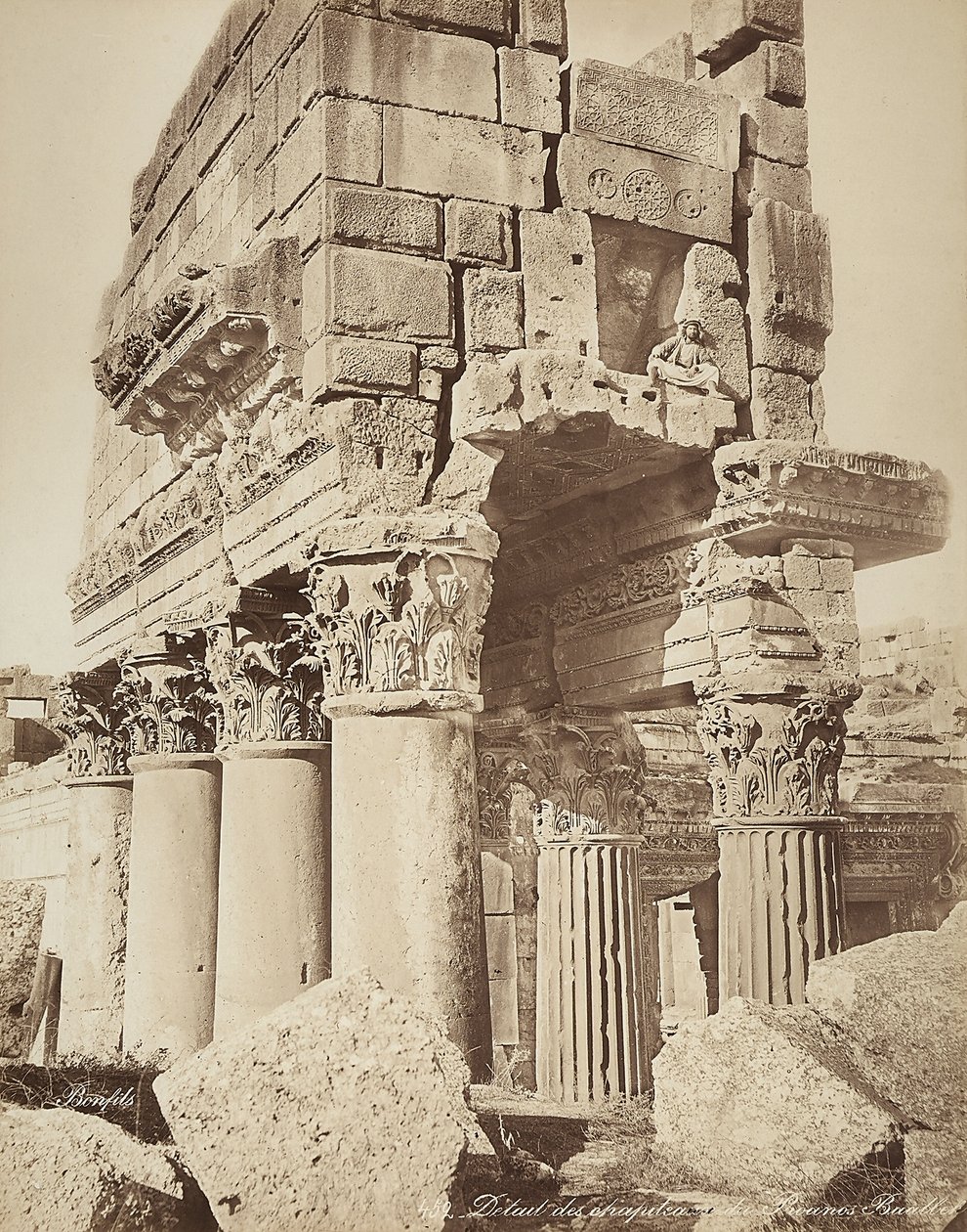 Détail du pronaos du Temple de Bacchus, dans la zone archéologique d