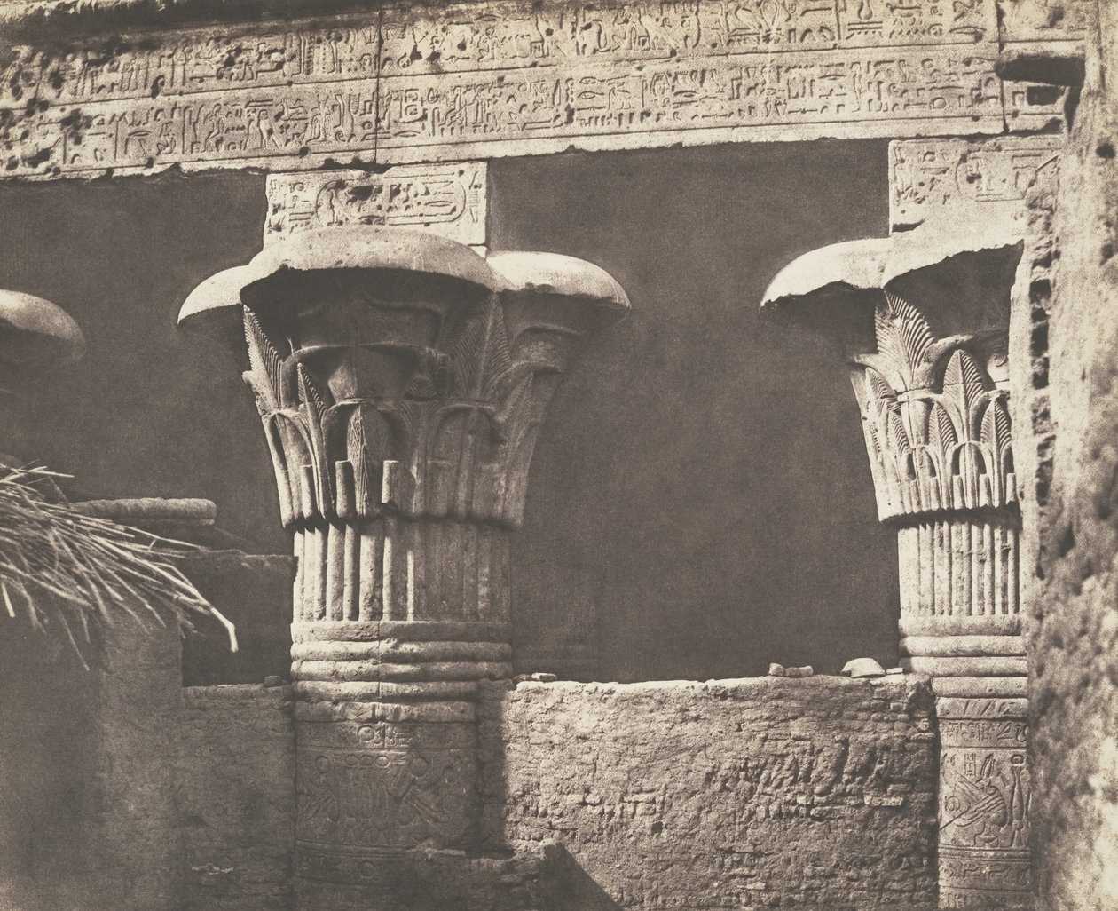 Esneh Latopolis, Construction Ensablée - Architrave, Fûts et Chapiteaux, 1851-52 - Félix Teynard