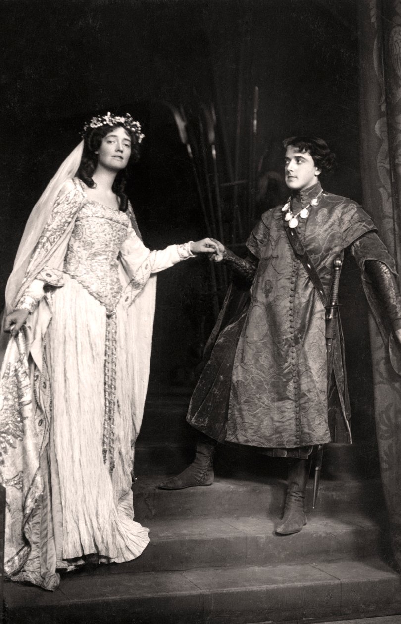 Dorothea Baird 1875-1933 et Harcourt Williams 1880-1957 dans Paola et Francesca, 1907 - Foulsham and Banfield
