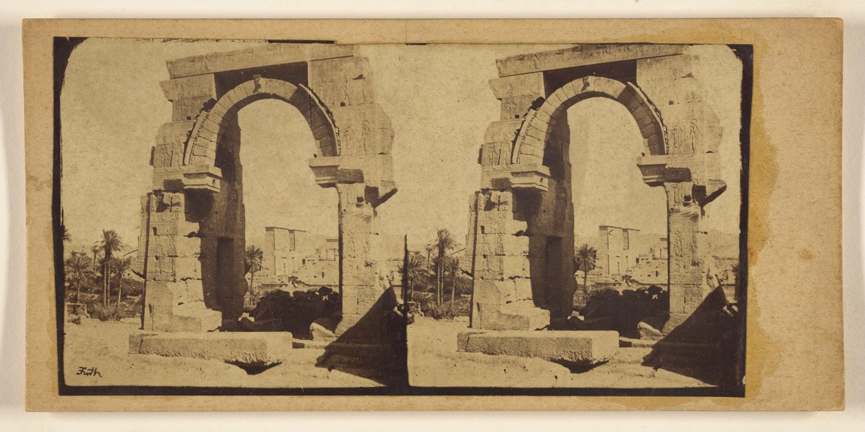 [Römischer Bogen auf der Insel Biggs.] - Francis Frith