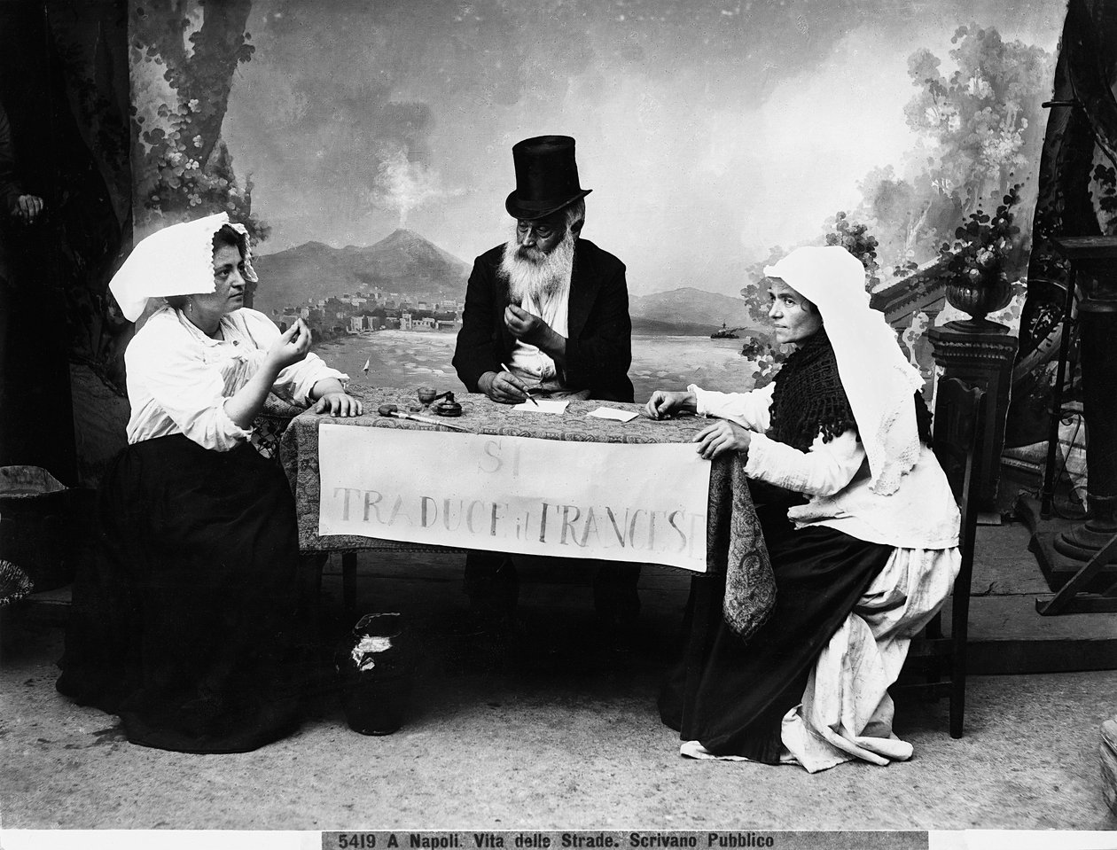 Écrivain public à Naples, vers 1890 - Fratelli Alinari Fratelli Alinari