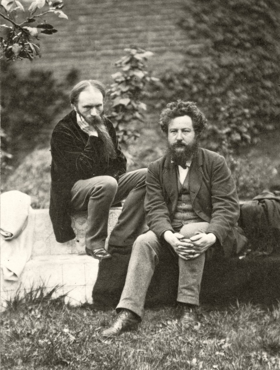 Photographie de Sir Edward Burne-Jones (1833-98) et William Morris (1834-96) par Frederick Hollyer (1837-1933) - Frederick Hollyer