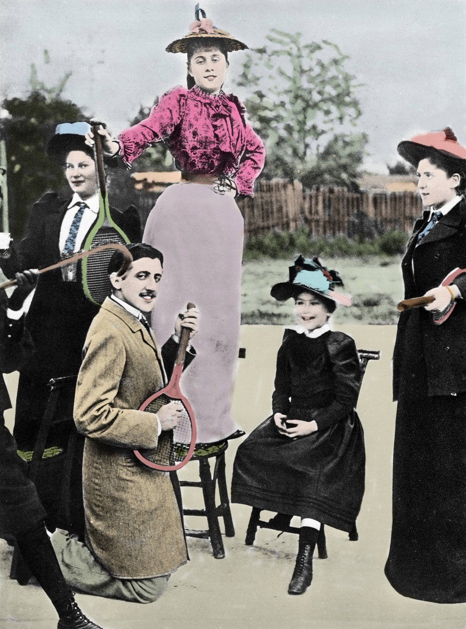 Marcel Proust écrivain français au milieu d