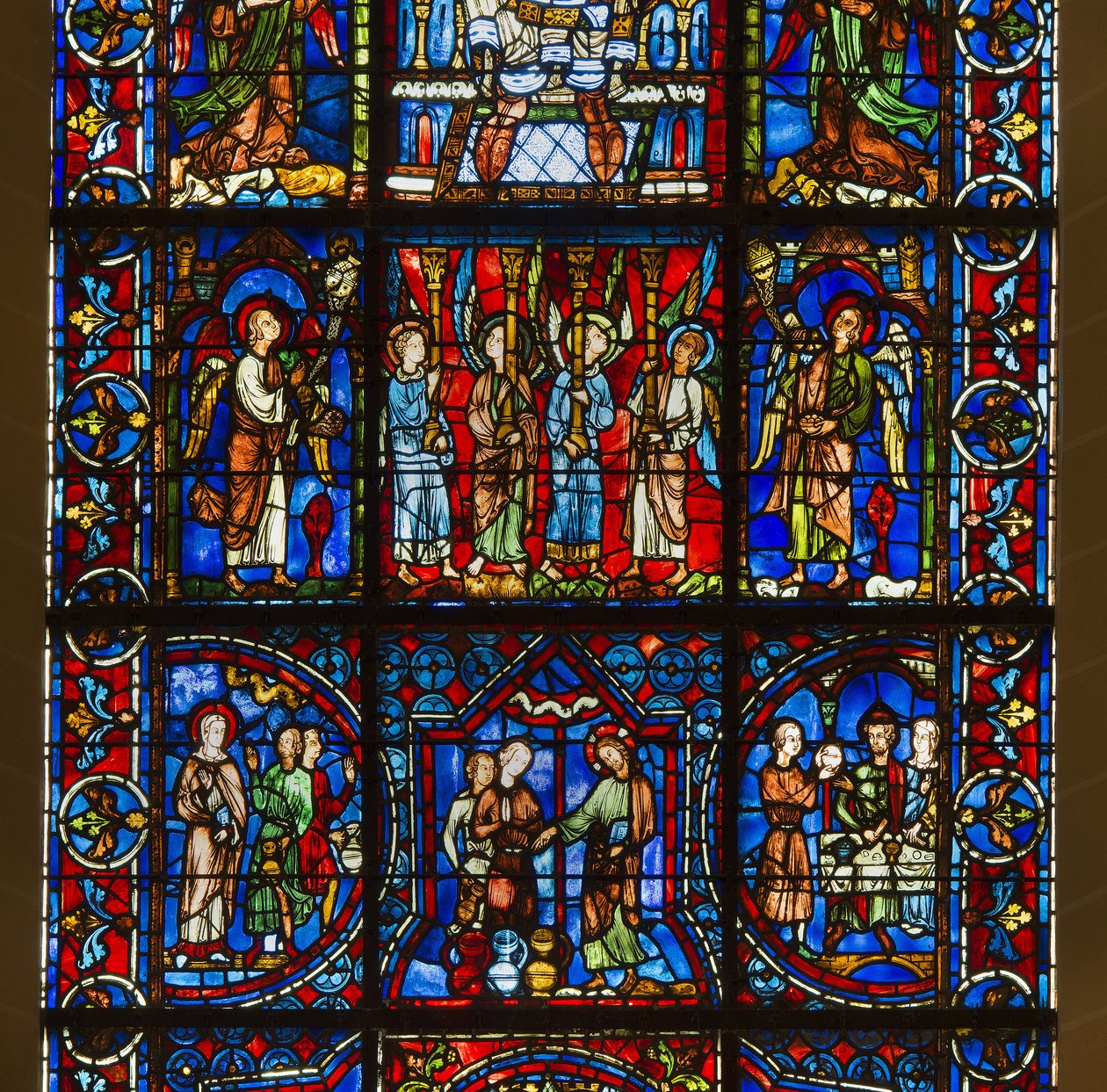 Cathédrale de Chartres, vitrail : Notre-Dame de la Belle Verrière avec en dessous la vie publique du Christ, détail (centre) - French School