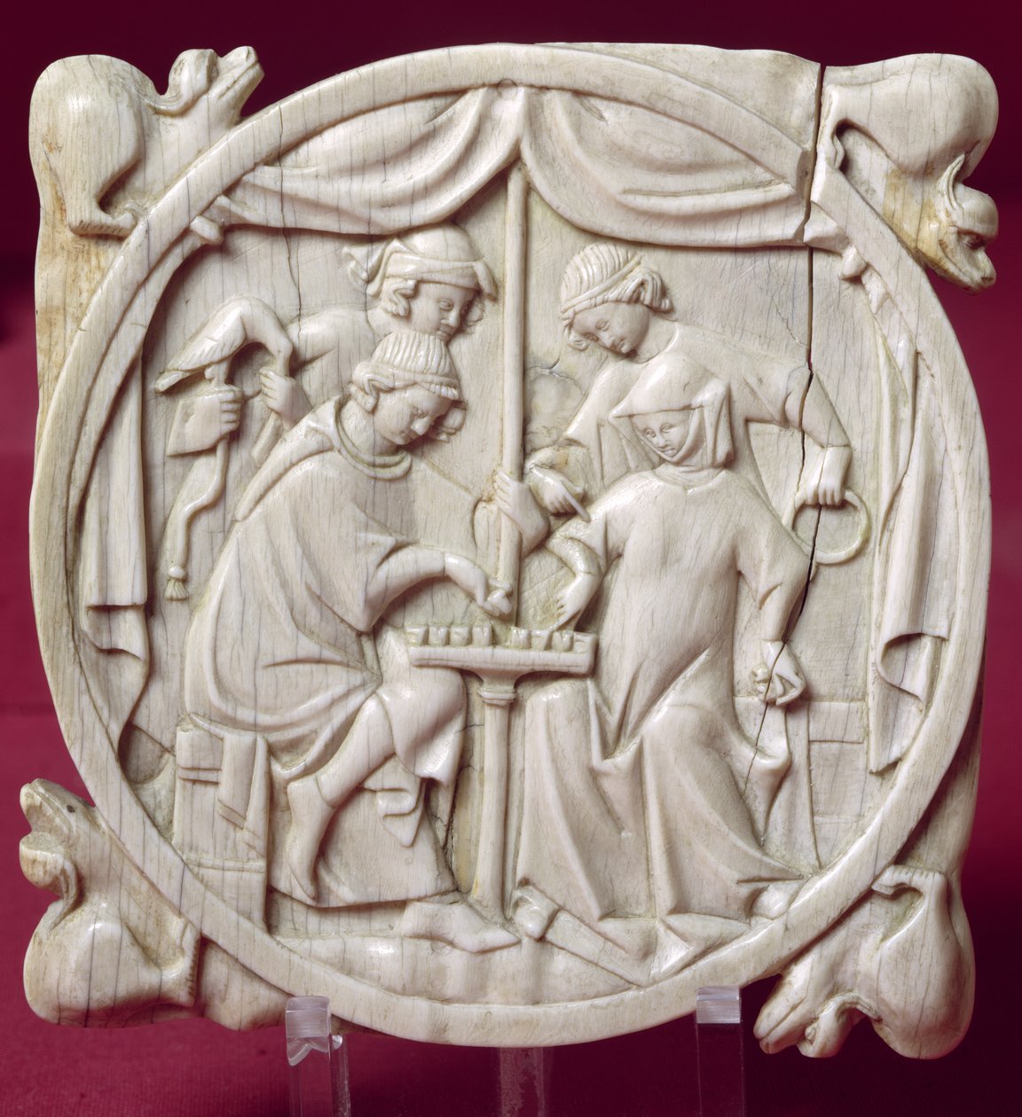 Boîtier de miroir représentant une partie d