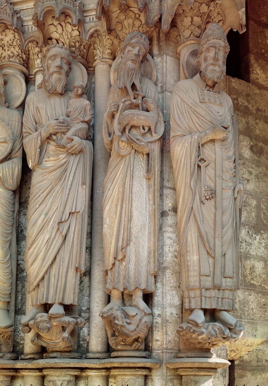 Le Prophète Siméon, Saint Jean-Baptiste et Saint Pierre, statues du jambage du côté droit de la porte centrale du portail nord - French School