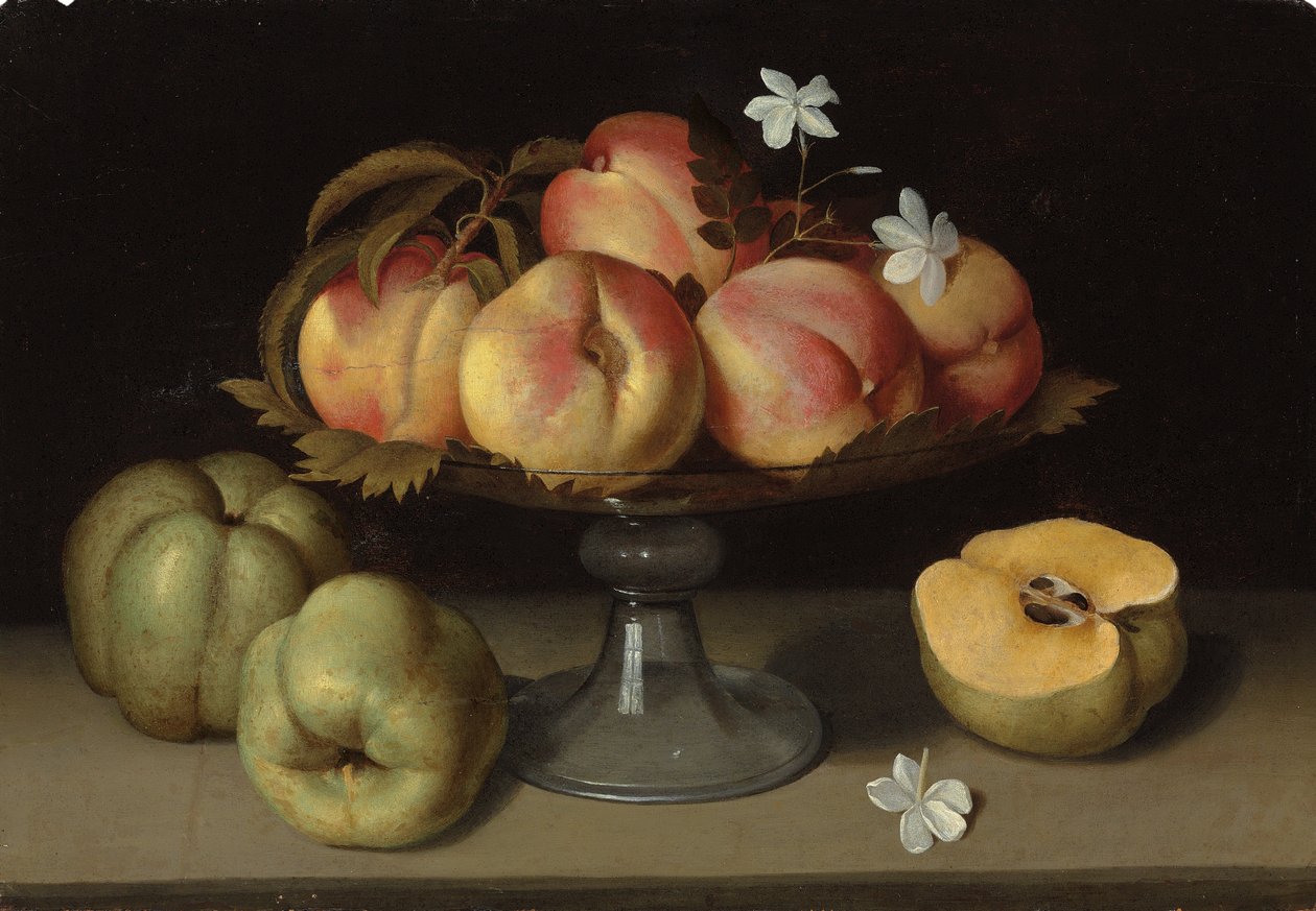 Pêches dans un bol en verre, pommes et fleurs de jasmin - Galizia Fede