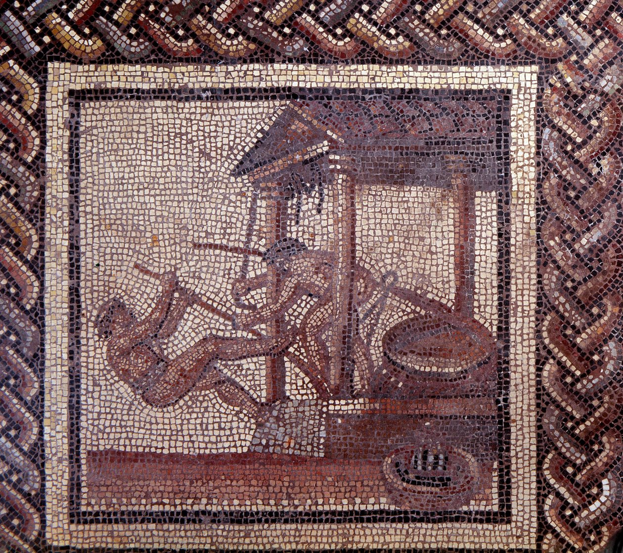 Art gallo-romain : pavement en mosaïque représentant un calendrier rustique. Un pressoir à huile. Fin 2e, début 3e siècle après J.-C. De Saint-Romain-en-Gal (Rhône). Saint Germain en Laye, Musée National d
