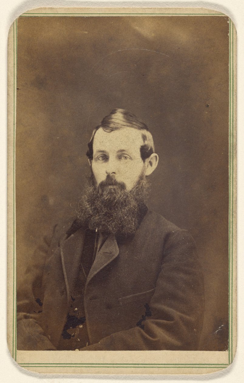 [Homme non identifié avec une barbe complète, assis] - George A. Lenzi