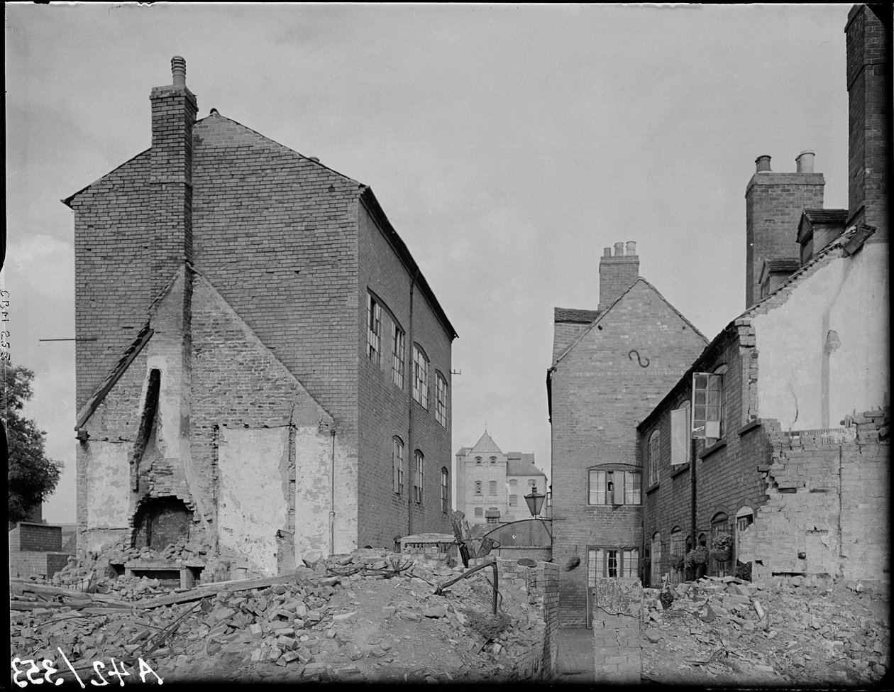 Cour 16, Little Park Street, Coventry - George Bernard Mason