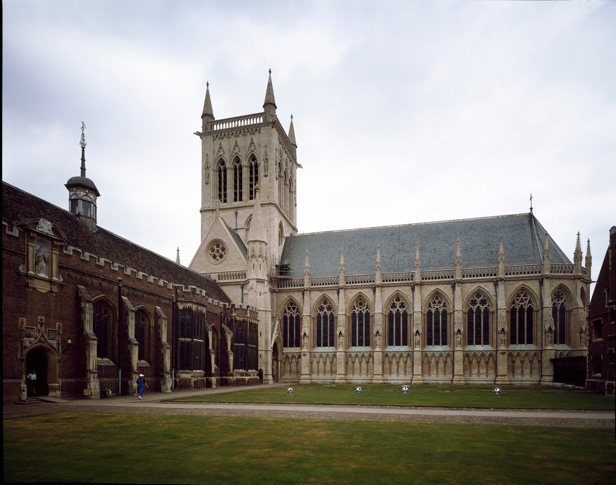 Art gothique : vue du Saint John College fondé en 1511 par la Comtesse de Richmond - George Gilbert Scott
