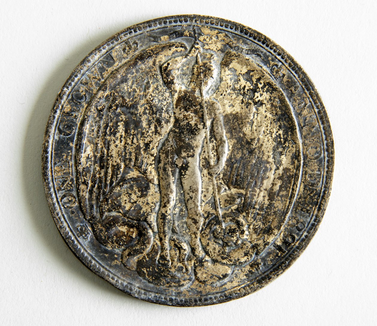 Figure tuant un serpent, une couronne - George James Frampton