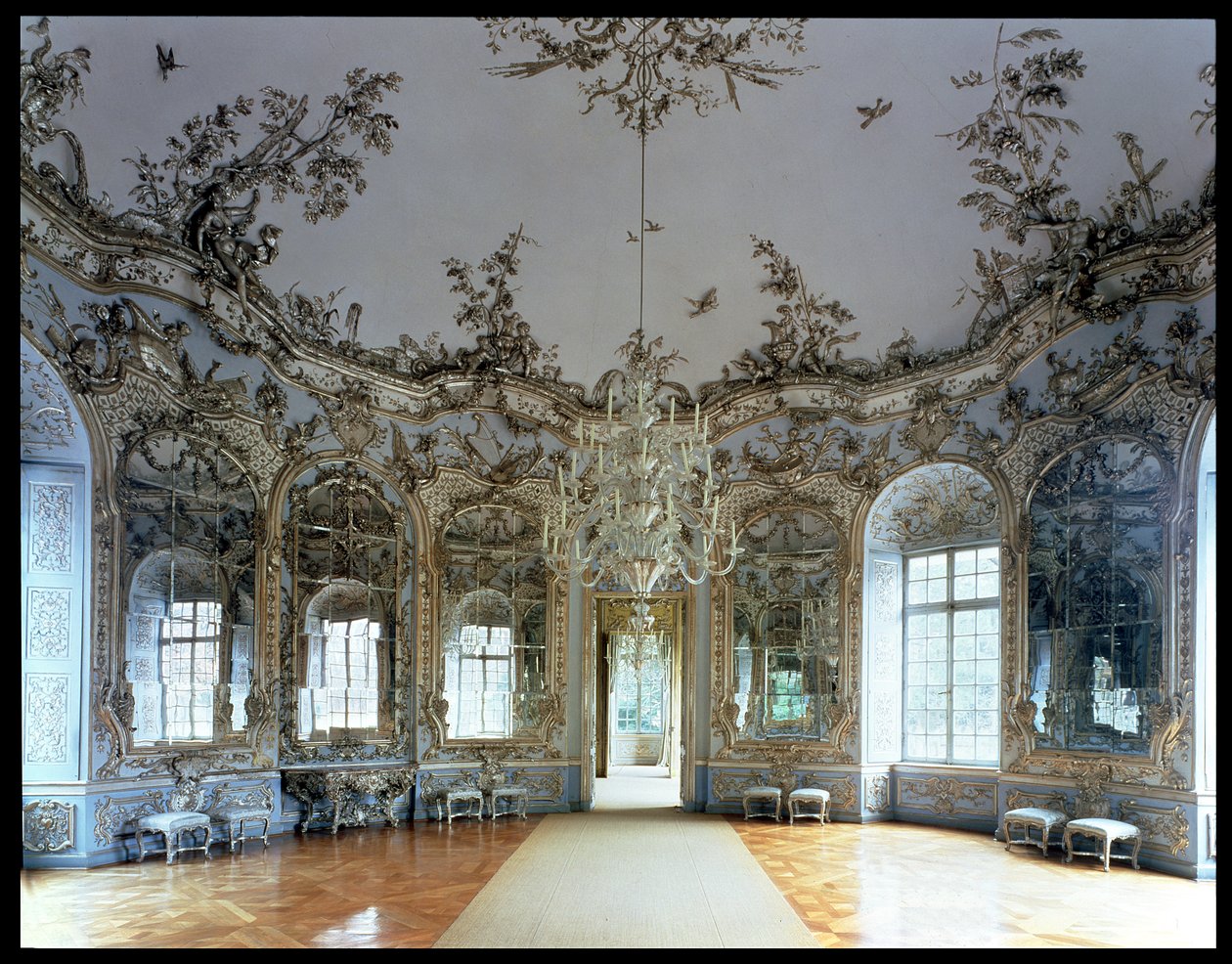 La Salle des Miroirs, conçue par François Cuvilliés (1695-1768), avec des travaux en stuc de Johann Baptist Zimmermann (1680-1758), 1734-37 - German School