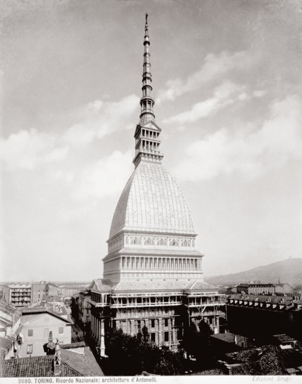 Vue de la Mole Antonelliana à Turin, c.1890 - Giacomo Brogi