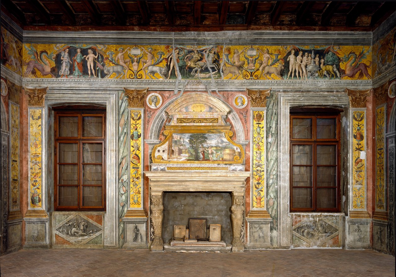 Signe du Zodiaque : La Balance. Médaillons supérieurs avec portraits des empereurs Hadrien et Antonin le Pieux. La fresque est détériorée. Fresque attribuée à Giovanni Maria Falconetto (1468-1534) vers 1520 Mantoue, Palazzo d
