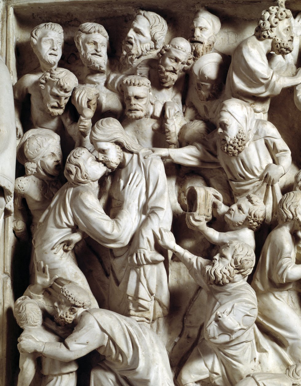 Détail des reliefs de la chaire réalisée par Giovanni Pisano (1248-1314) : le baiser de Judas (détail) 1302-1311 Cathédrale de Pise (Duomo di Pisa), Italie - Giovanni Pisano