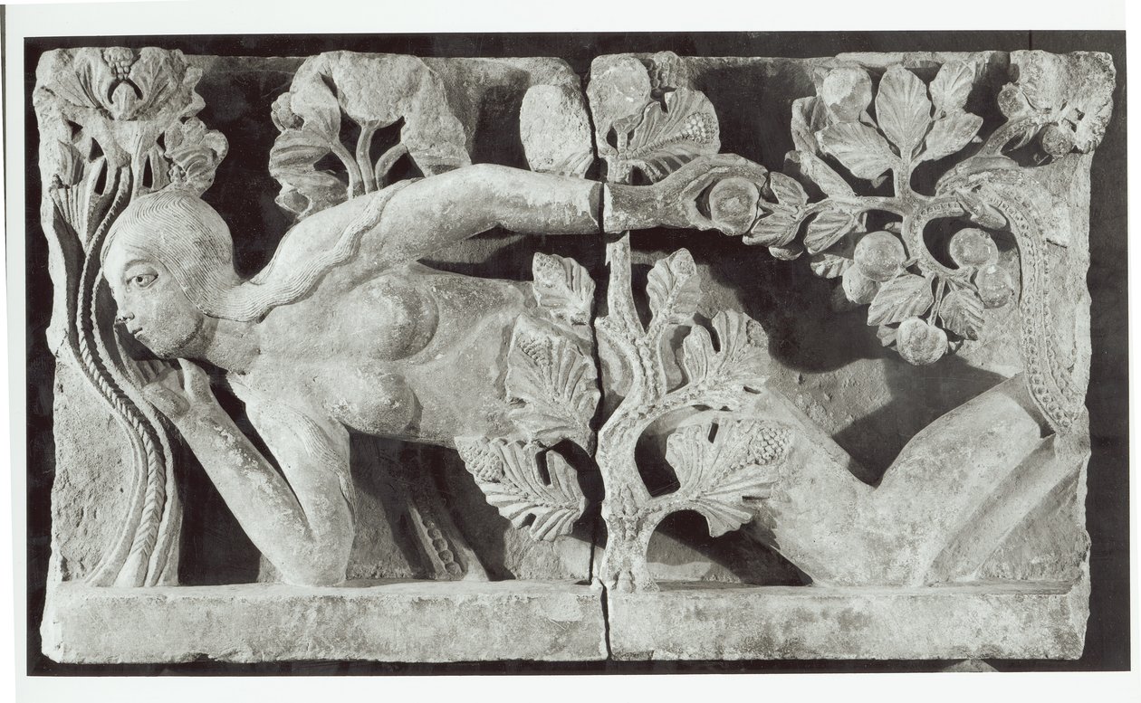 Ève, fragment du linteau du portail de la cathédrale de Saint-Lazare, c.1135-40 - Gislebertus