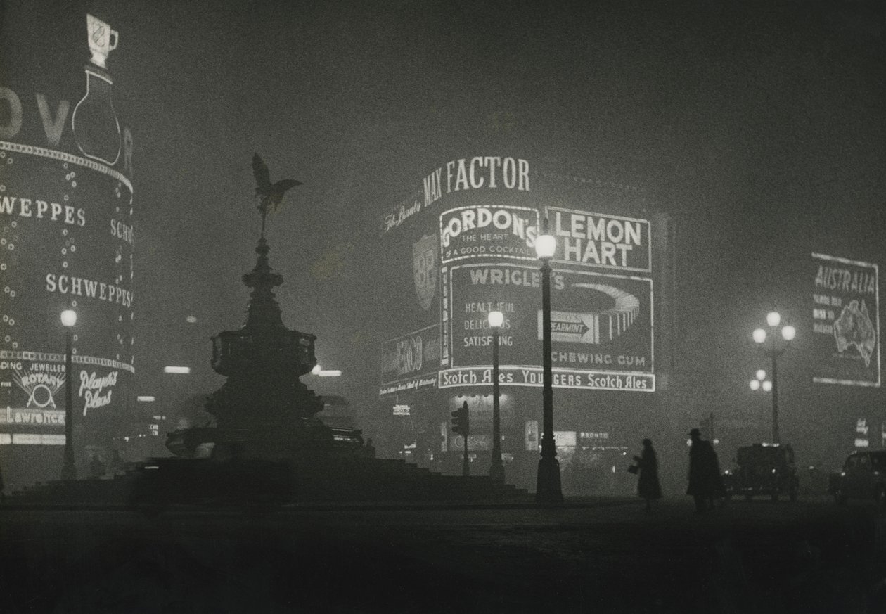 Piccadilly Circus années 1950 - Godfrey Macdominic