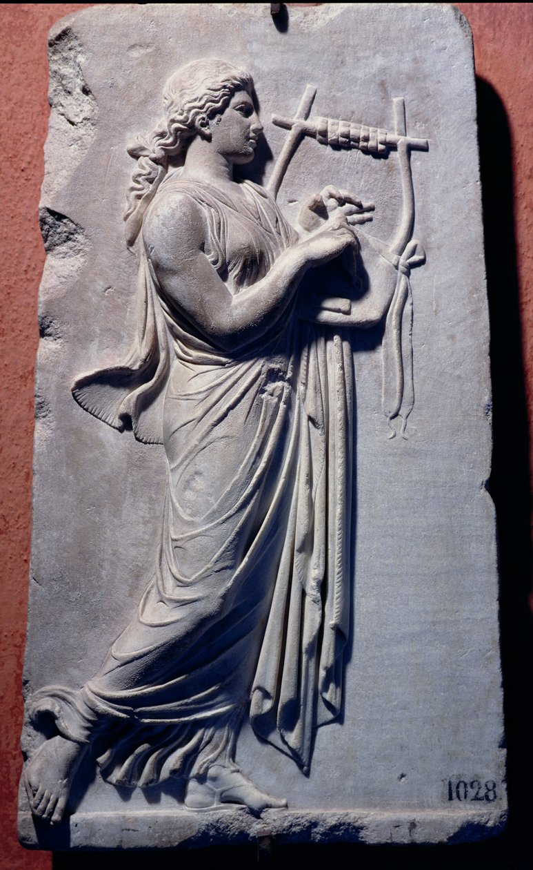 Relief représentant Terpsichore, la muse de la danse et du chant - Greek