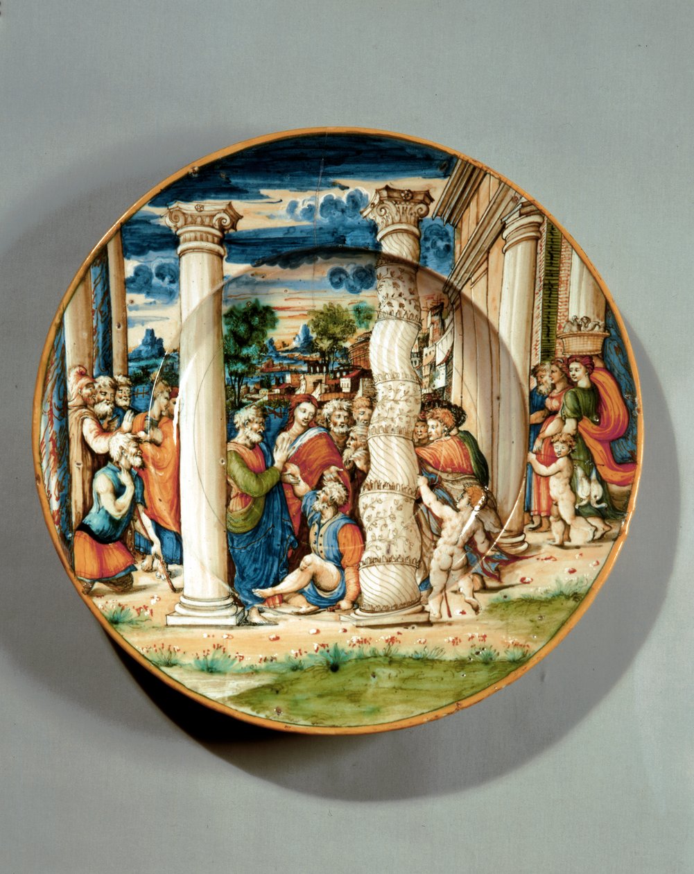 Plat représentant Saint Pierre et Saint Jean guérissant l