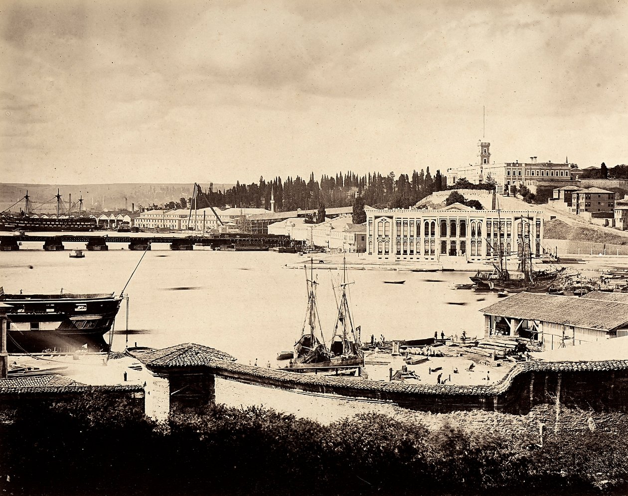 Le port de Constantinople avec le chantier naval, en Turquie - Guillaume Berggren
