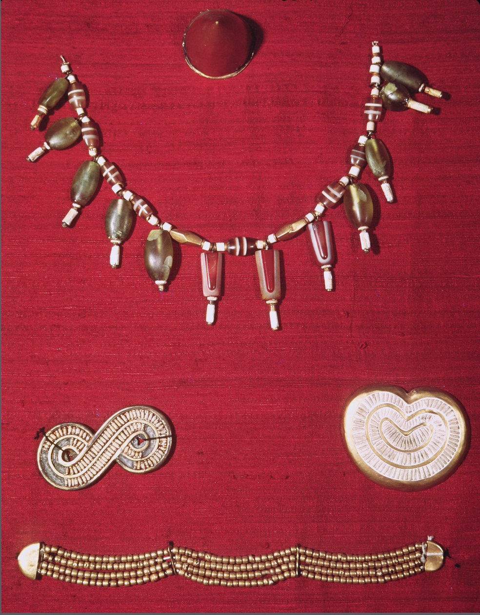Sélection de bijoux, de la vallée de l