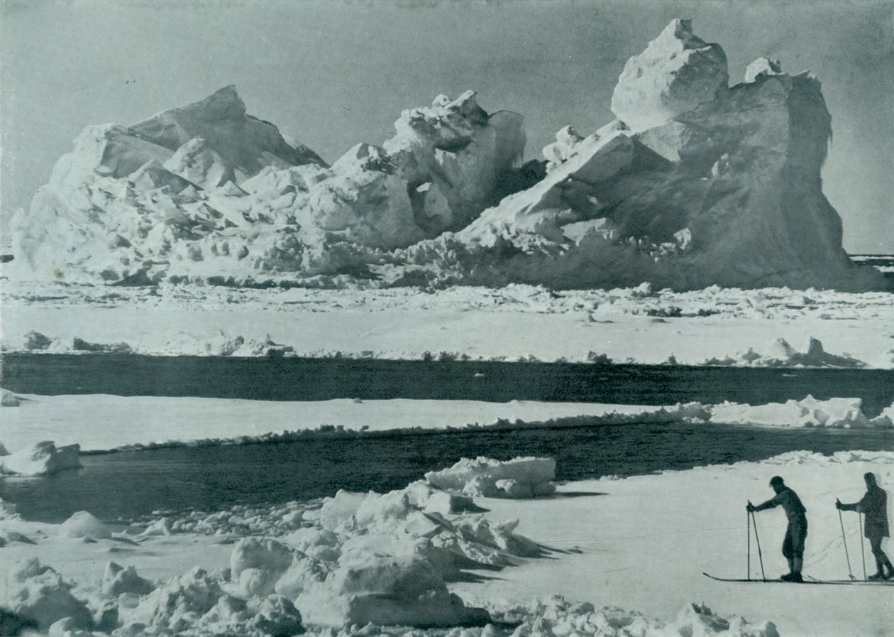 Un iceberg se brisant dans la banquise, vers 1910-1913, 1913 - Herbert Ponting