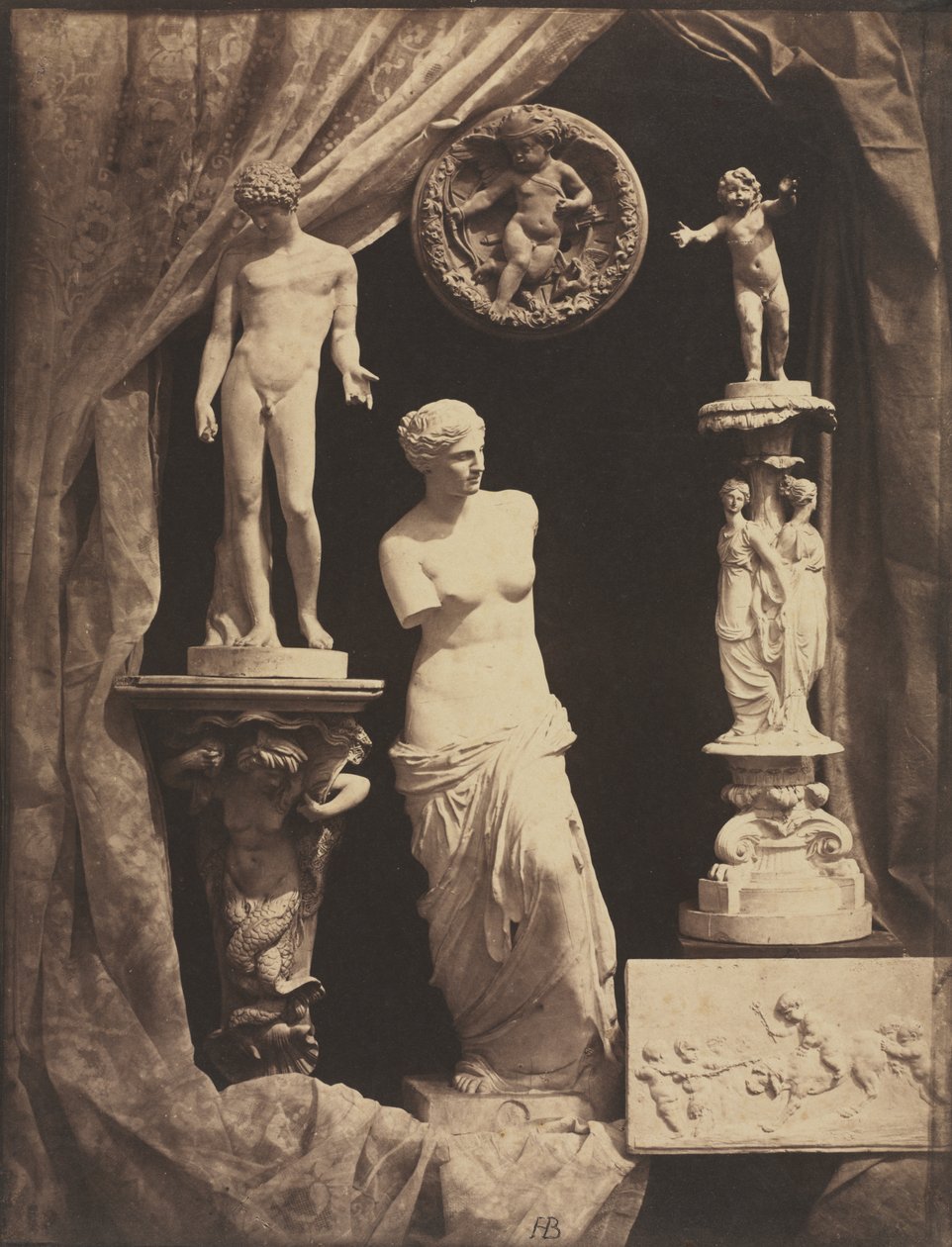 Nature morte avec statuaire et draperie - Hippolyte Bayard