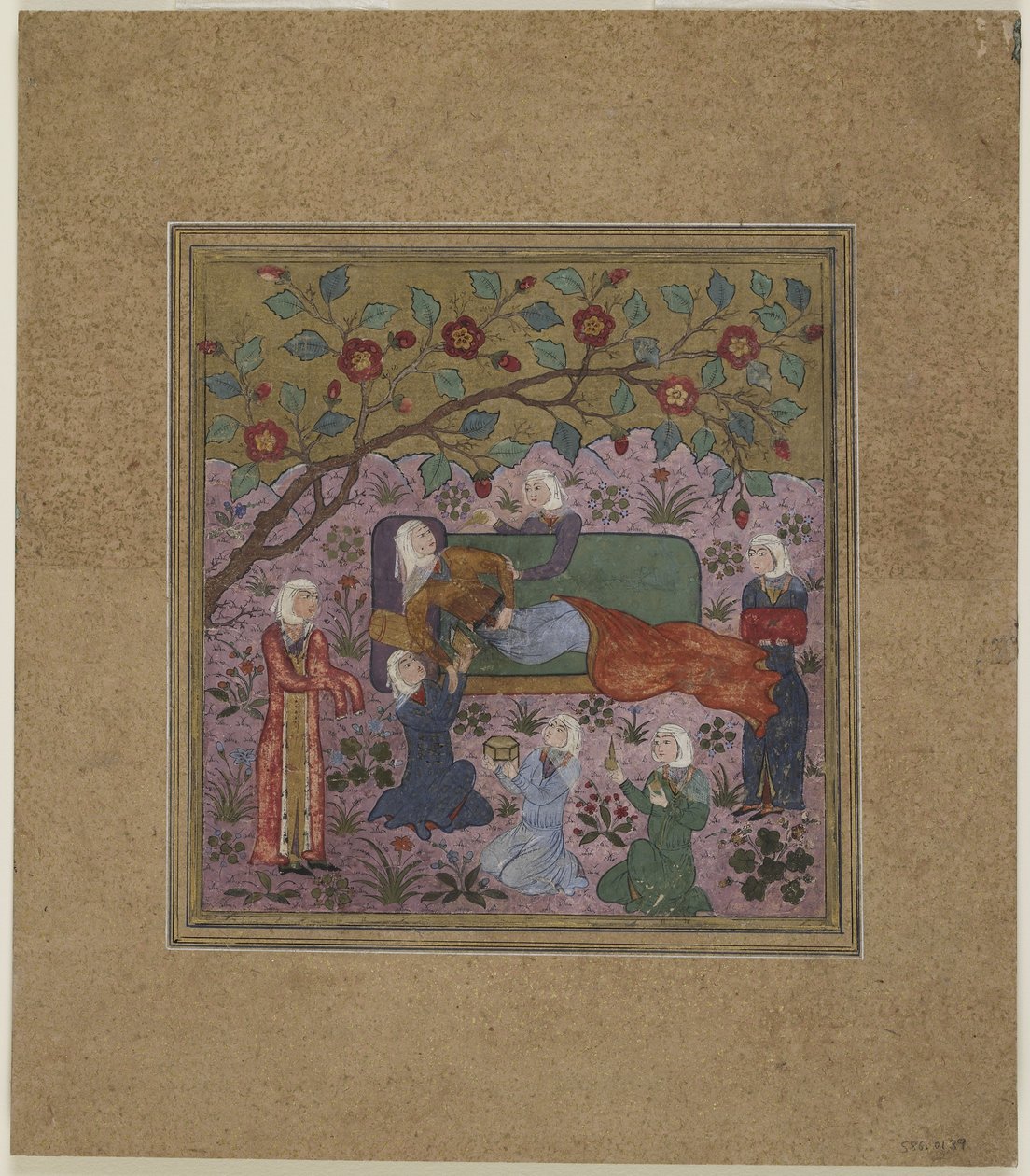 Une femme allongée entourée d