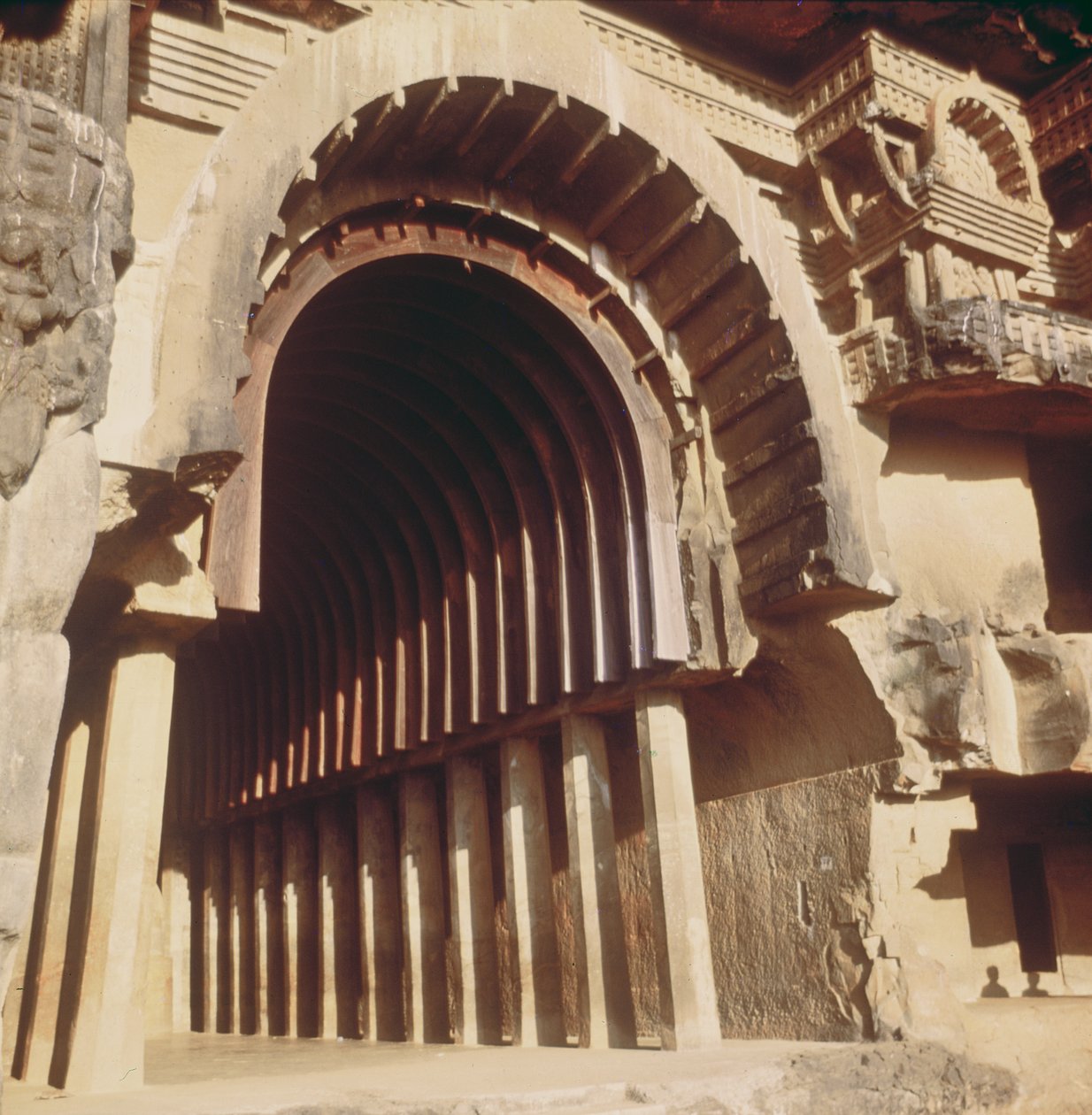 Vue de la grotte 12 - Indian School