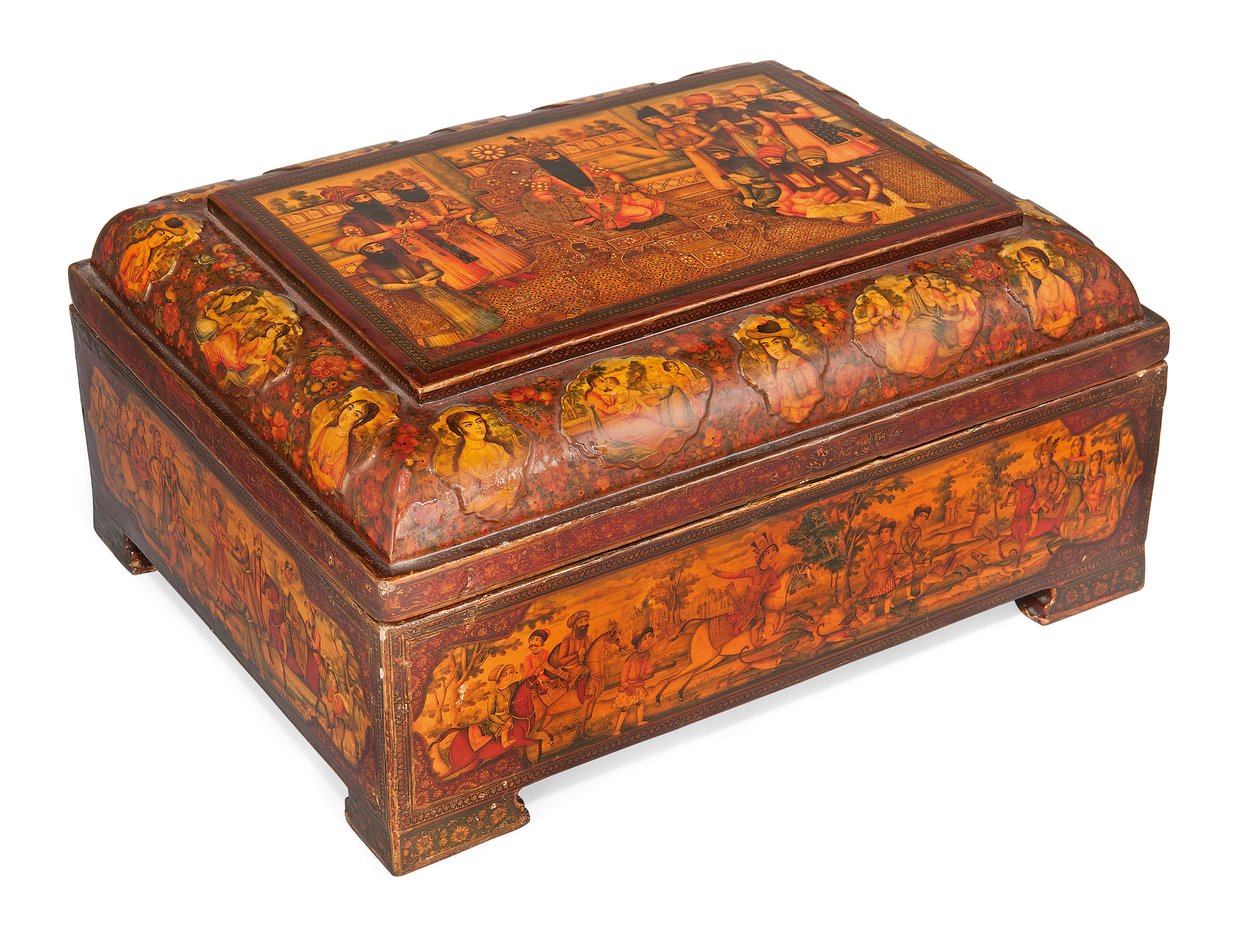 Coffret Qajar (papier-mâché laqué) - Iranian School