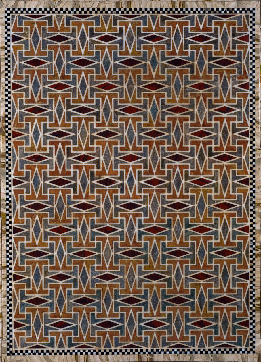 Détail des motifs géométriques sur le dessus d