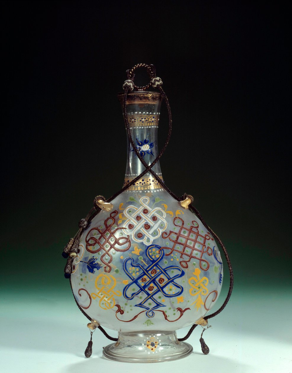 Art italien : bouteille en verre avec décorations polychromes. Fabriquée en Italie. 16ème siècle. - Italian School