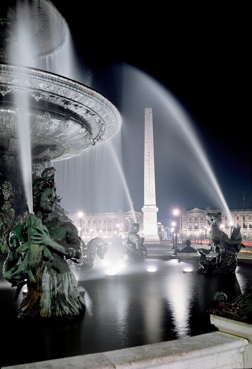 Vue de la fontaine réalisée par Jacques Ignace Hittorff et de l