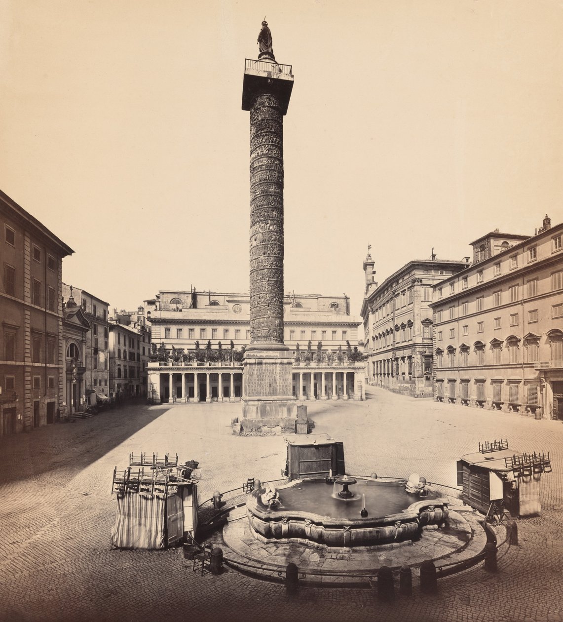 Piazza Colonna, colonne de Marc Aurèle et palais Chigi - James Anderson
