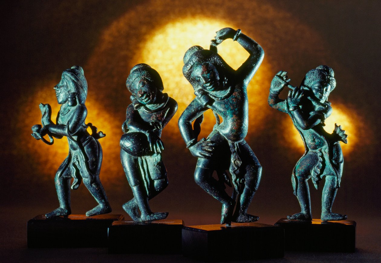 Figures du sixième ou septième siècle fabriquées par les anciens Pyu. New York, New York - James L Stanfield
