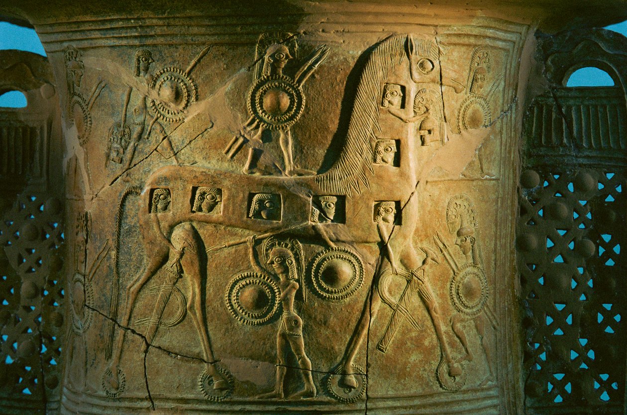 Cheval de Troie sur une amphore du VIIe siècle av. J.-C. de Mykonos montrant la plus ancienne connue... - James L Stanfield