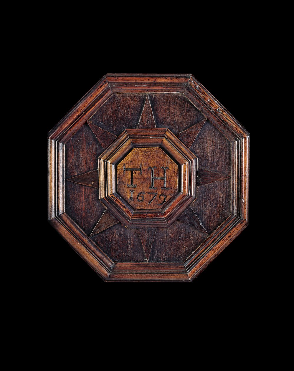 Le cabinet de valeurs sculpté et appliqué de Joseph et Bathsheba Pope, Salem, Massachusetts, 1679 - James Symonds