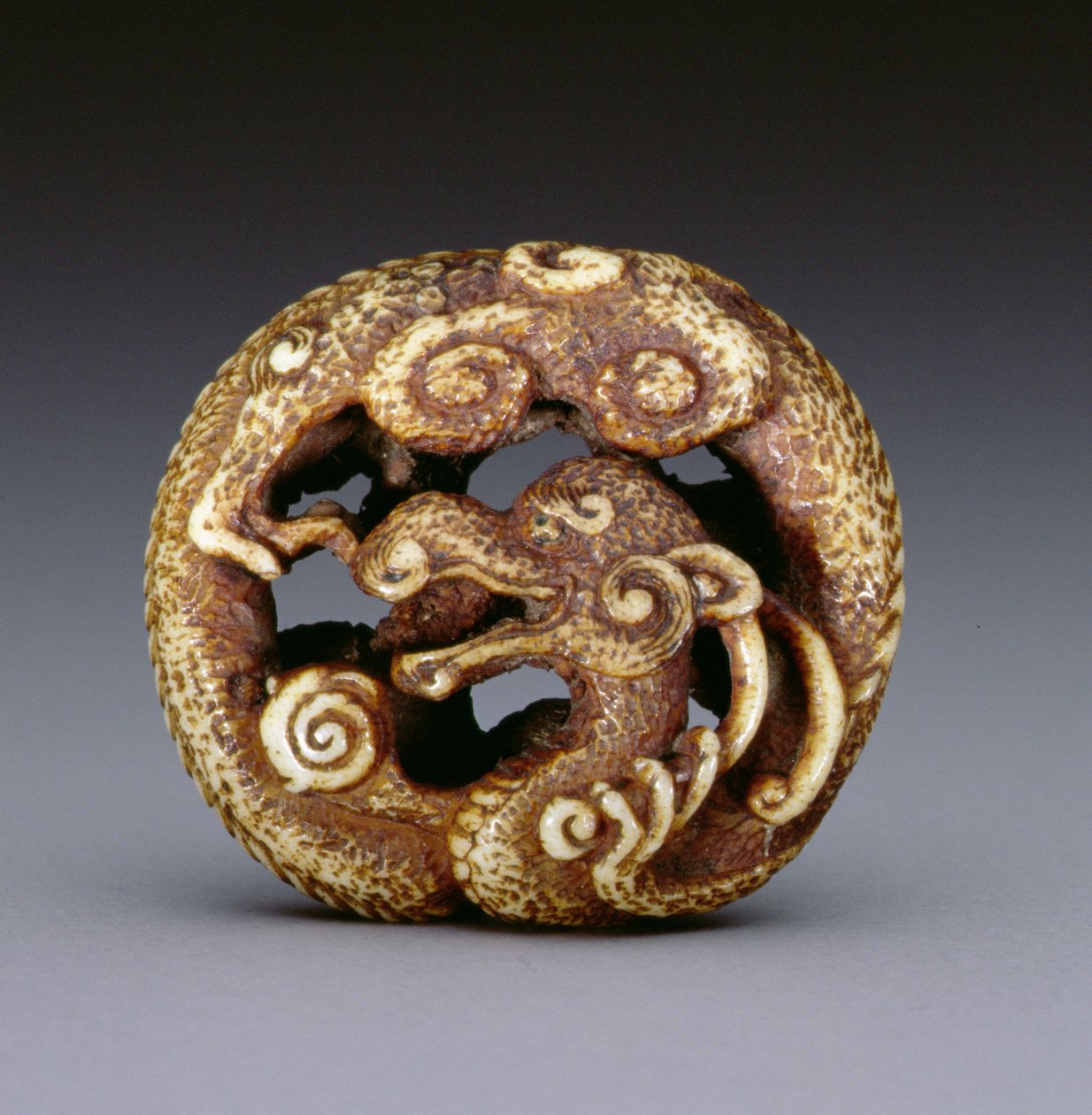Netsuke représentant un dragon d