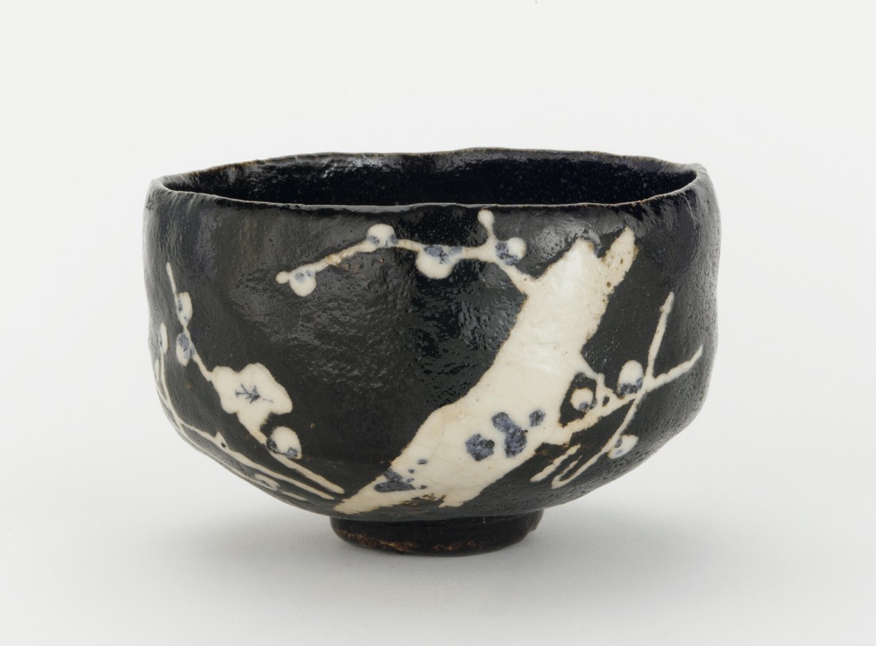 Bol à thé avec motif de prunier en fleurs, Kyoto, Kyoto-fu, période Edo - Japanese School