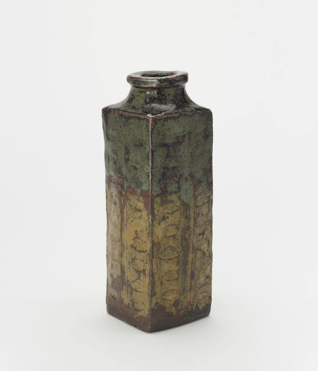 Vase en forme de cong archaïque chinois, Yatsushiro ou Shodai - Japanese School