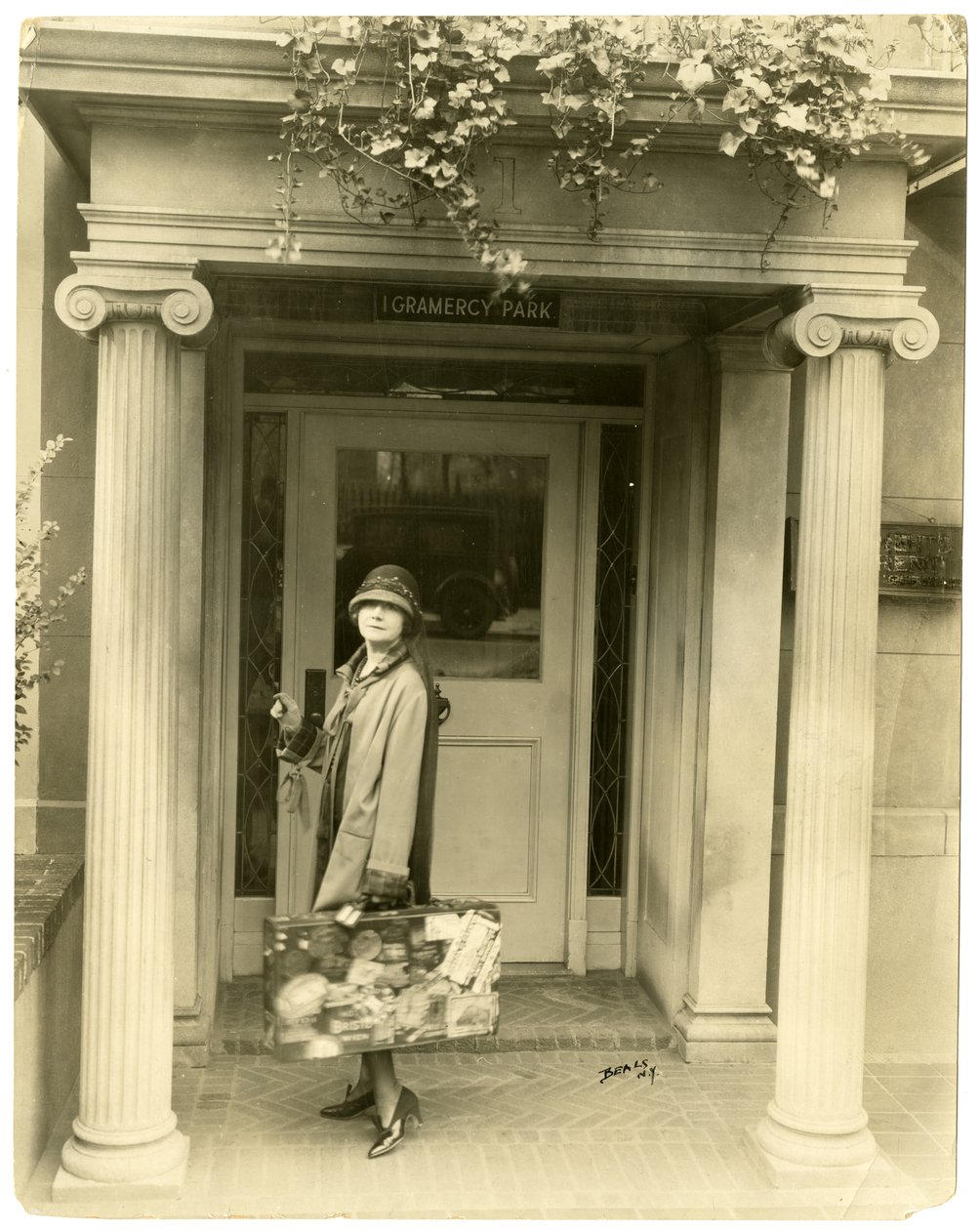 Mabel Herbert Urner, auteur de Helen & Warren prêts pour un voyage en Europe, c.1905-40 - Jessie Tarbox Beals