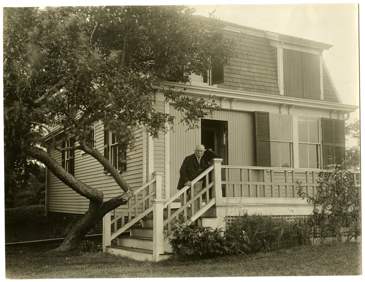 William Dean Howells - Jessie Tarbox Beals