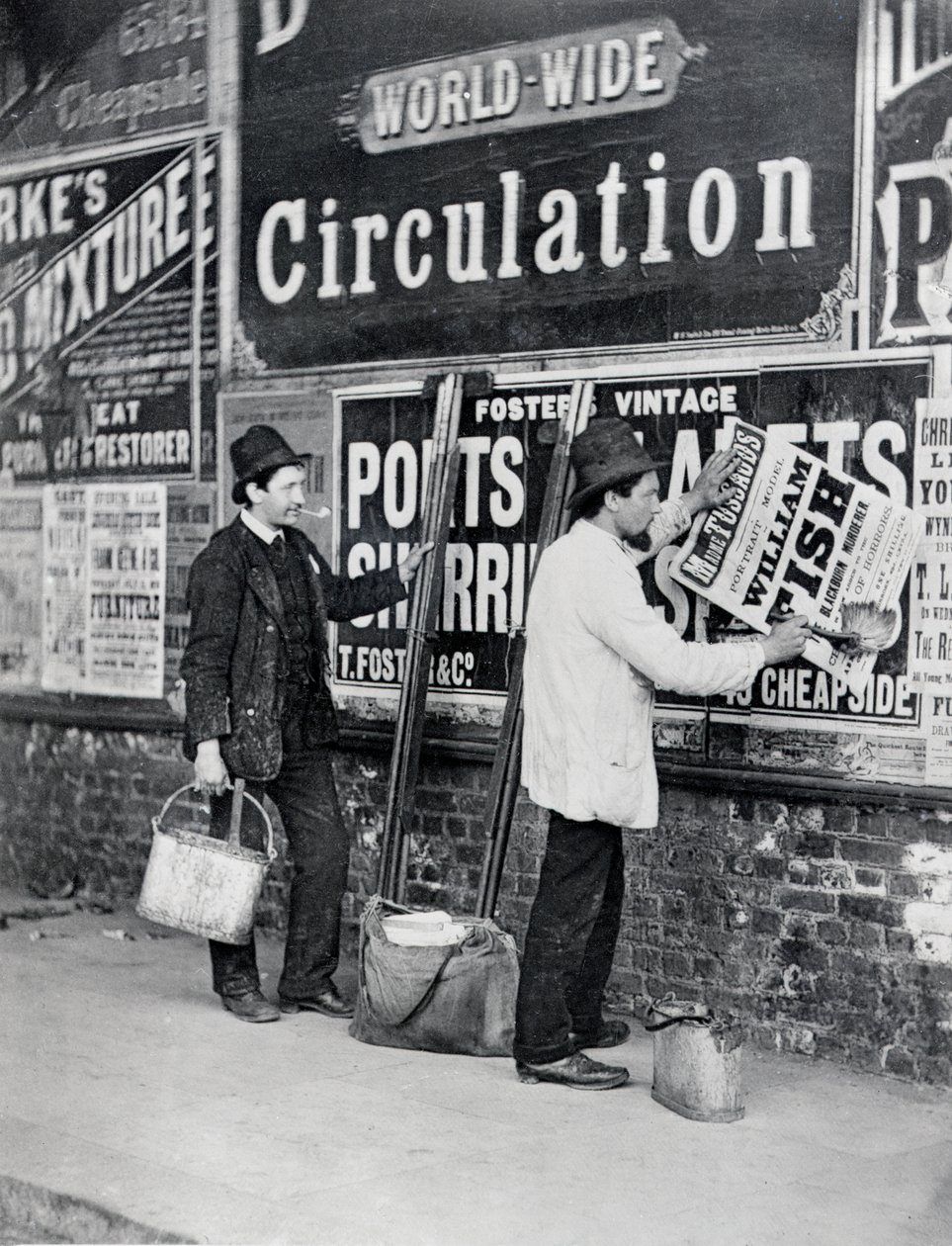 Publicité de rue, tirée de 