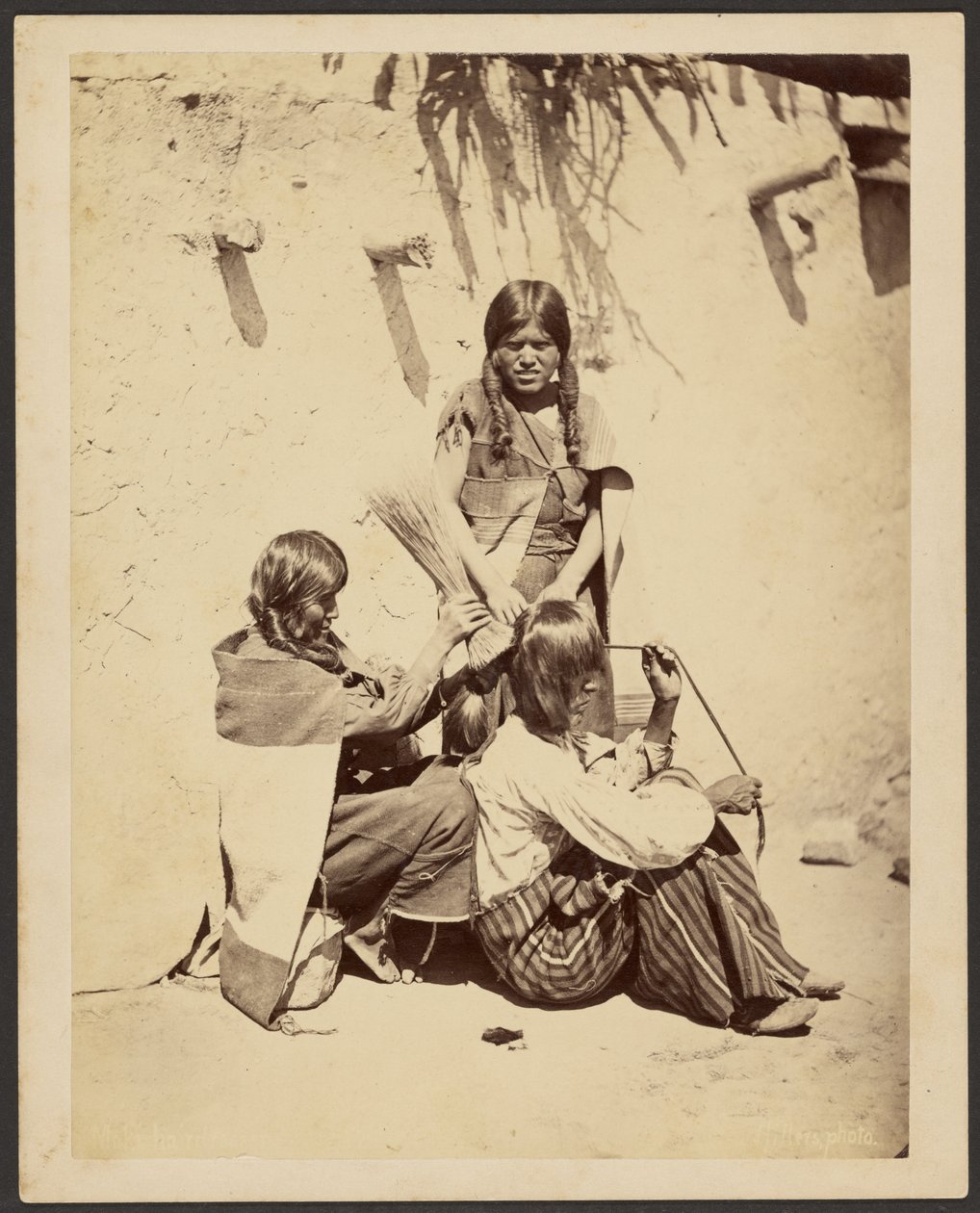 Salon de coiffure Moki - John K. Hillers