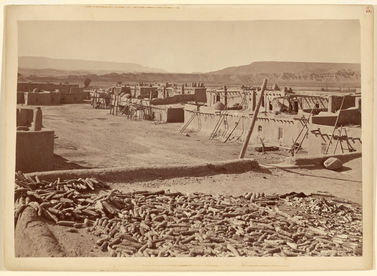 Pueblo de San Juan, Nouveau-Mexique : extrémité nord de la ville - John K. Hillers